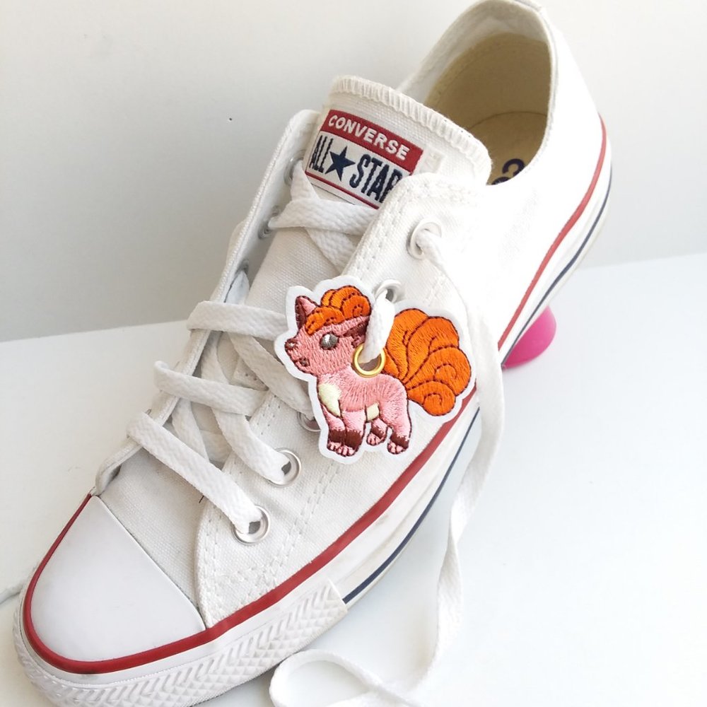 4/$20 Vulpix Pokemon shoe charm     Roller skate shoelace patch charm - Picture 6 of 6